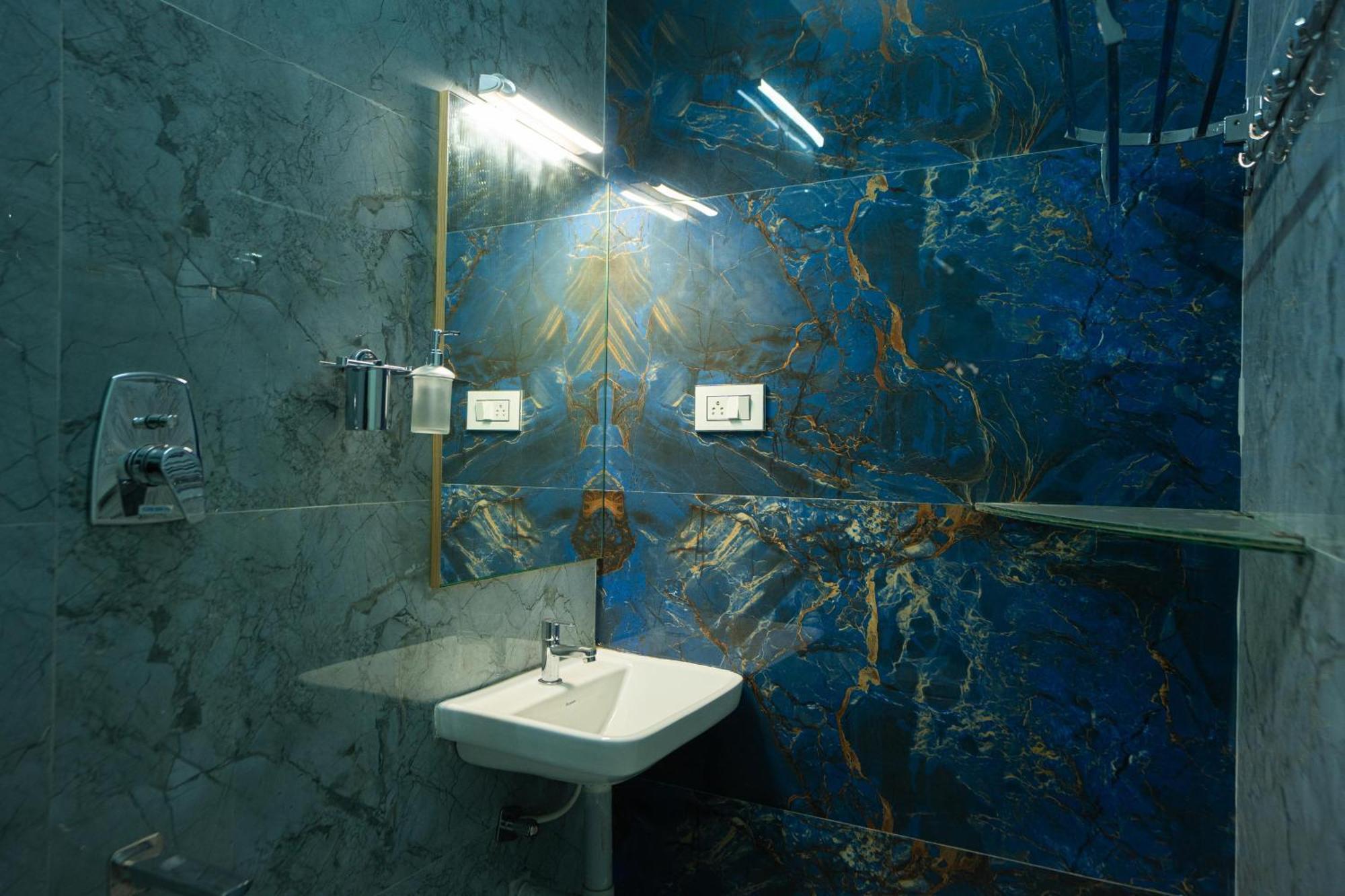 Saravana Shelters Residency 3* Chennai